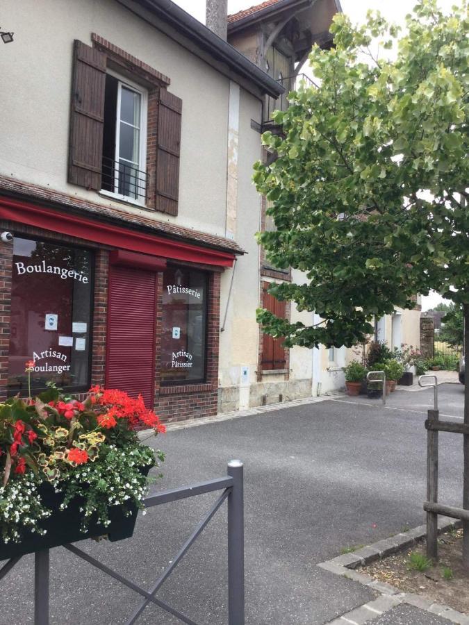 Demeure Saint Martin Sourdun Exterior foto